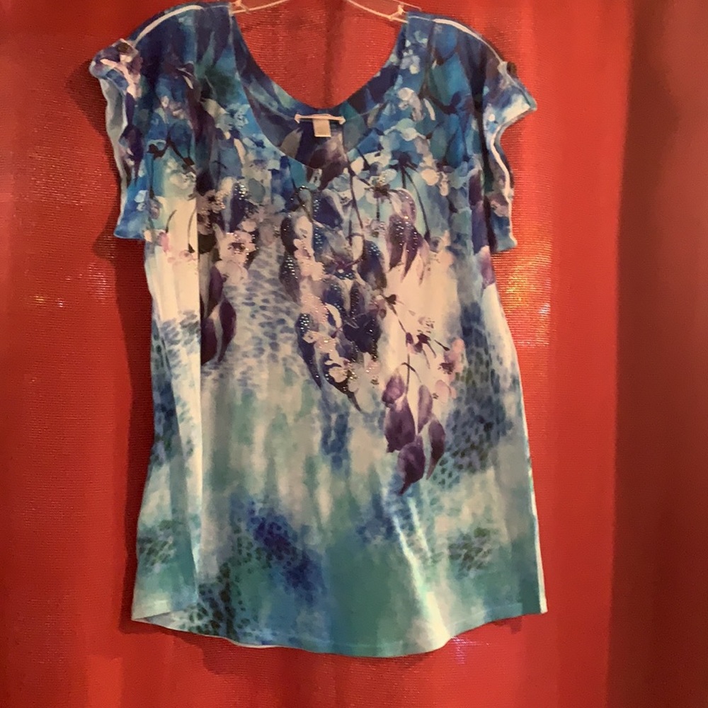 Top - Picture 2 of 3